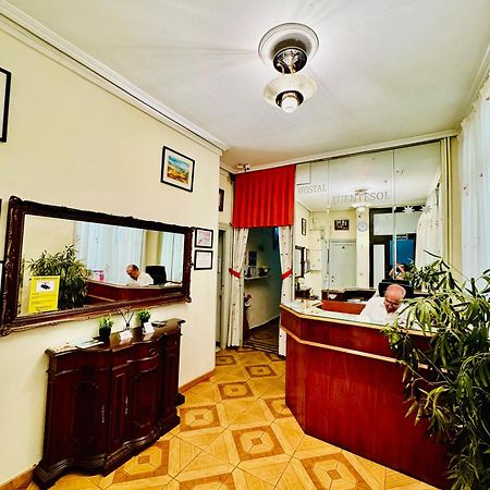 Hostal Fuentesol Madrid Luaran gambar