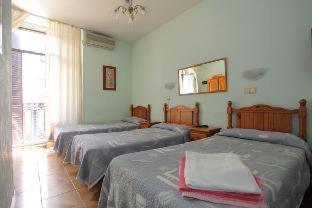Hostal Fuentesol Madrid Bilik gambar